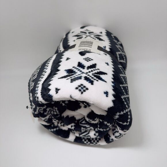 Victoria’s Secret PINK Sherpa Blanket Super Soft Plush Throw 50x60 Cozy Gift - Picture 6 of 10